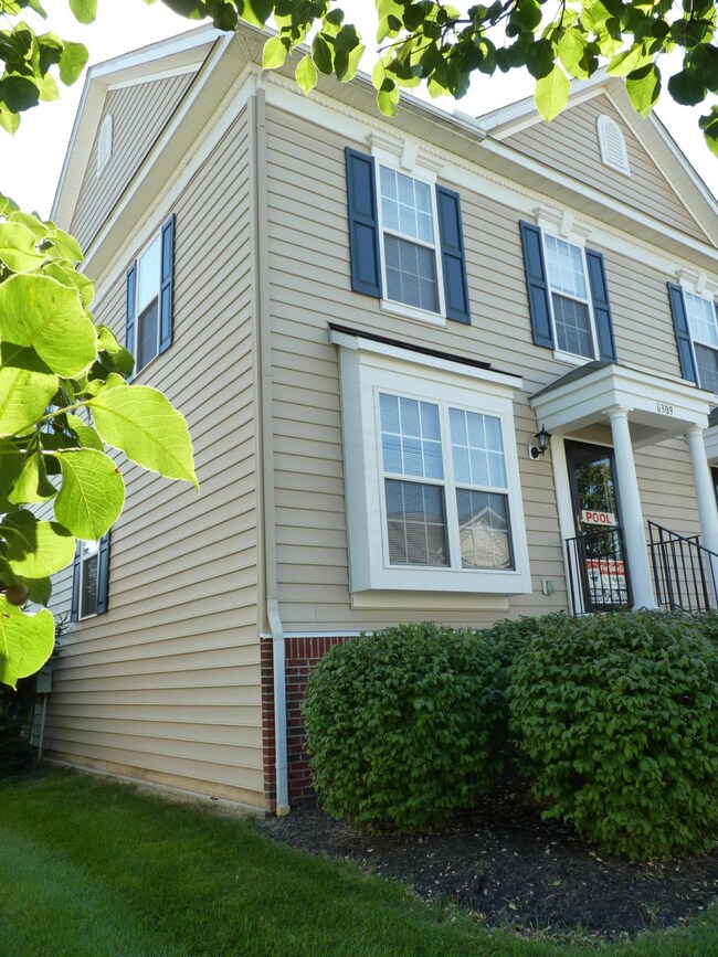 Front view end condo