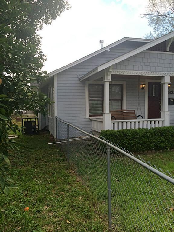 328 Moody St, Houston, TX 77009 - photo 4