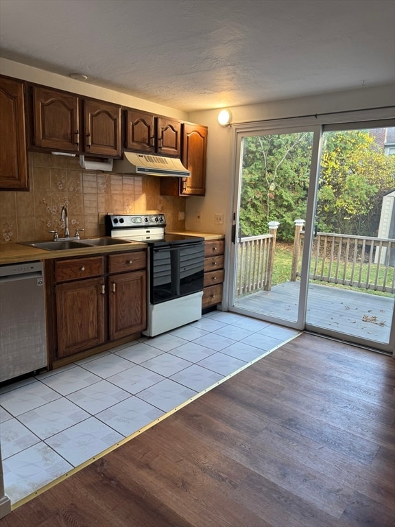 15 Eustis St unit A, Worcester, MA 01606 - photo 5