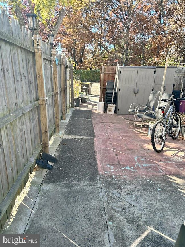 896 Wedgewood Dr, Lansdale, PA 19446 - photo 4