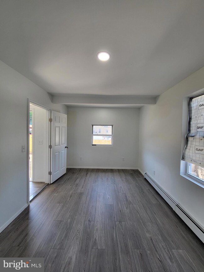 430 N 13th St unit 1ST FLOOR, Reading, PA 19604 - photo 4