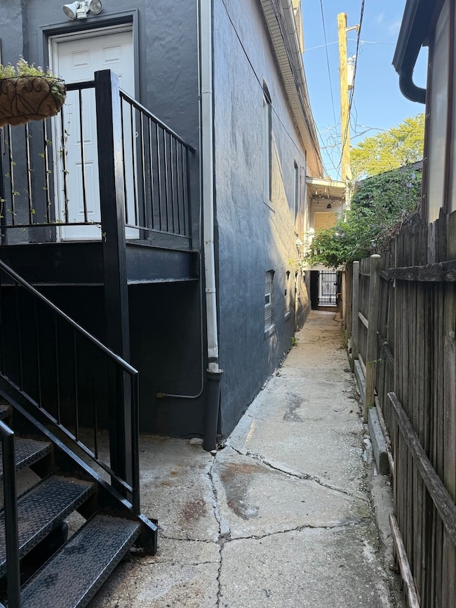 827 N Fairfield Ave, Chicago, IL 60622 - photo 4