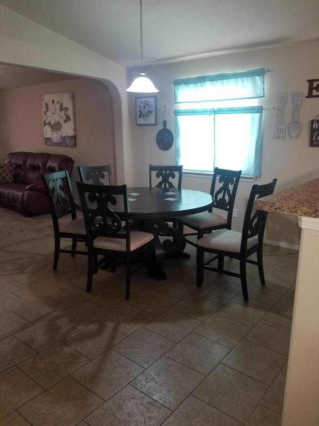 232 Flor Azucena Dr, Socorro, TX 79927 - photo 5