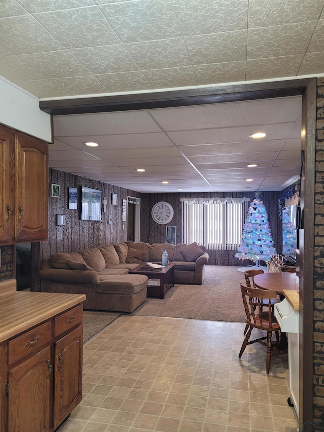 2217 S Maple St, Sioux City, IA 51106 - photo 6