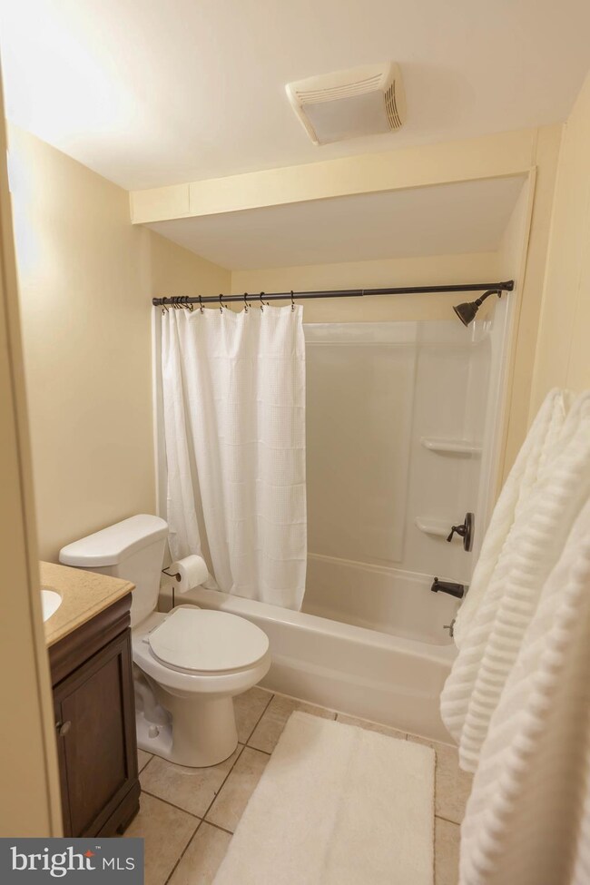 788 Cleveland Ave, Chambersburg, PA 17201 - photo 7