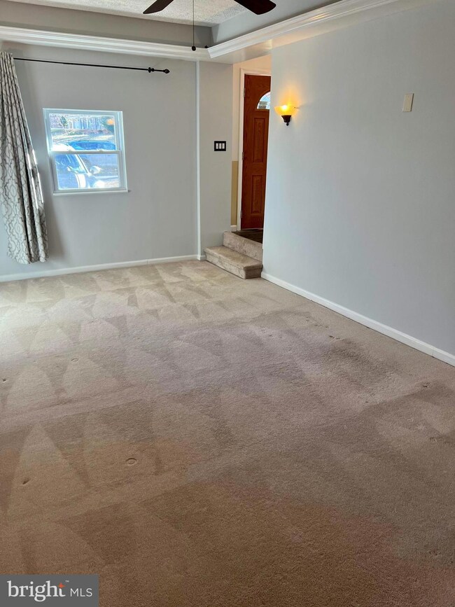 8516 Briarcroft Ln, Laurel, MD 20708 - photo 5