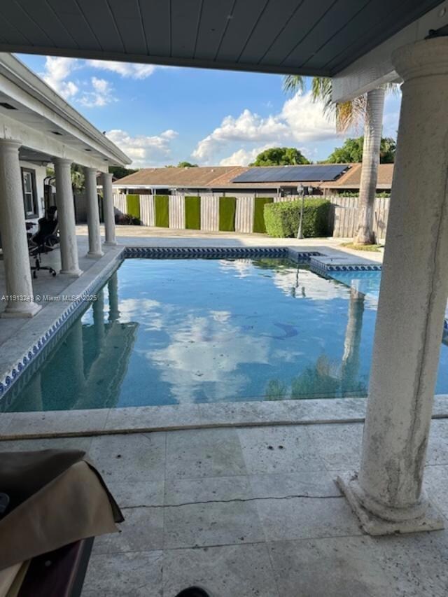 5531 SW 136th Ct unit 1, Miami, FL 33175 - photo 4