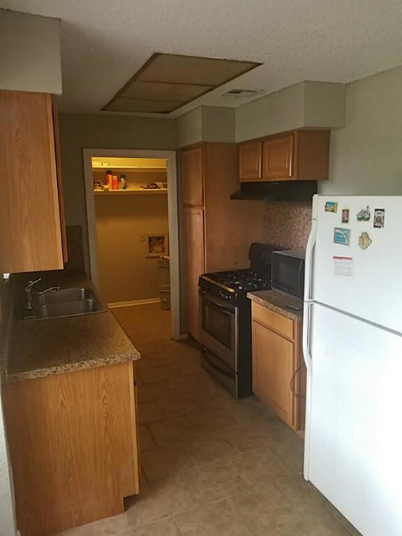 1727 Mosher Ln, Houston, TX 77088 - photo 4