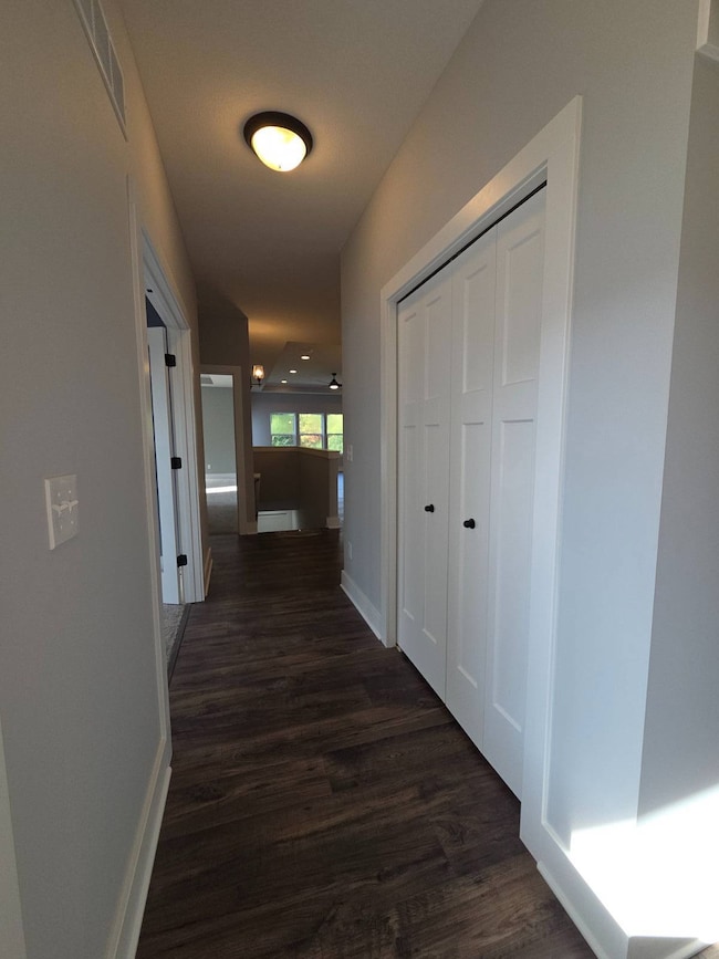 810 Joyce Ln unit 13, Saint Johns, MI 48879 - photo 4