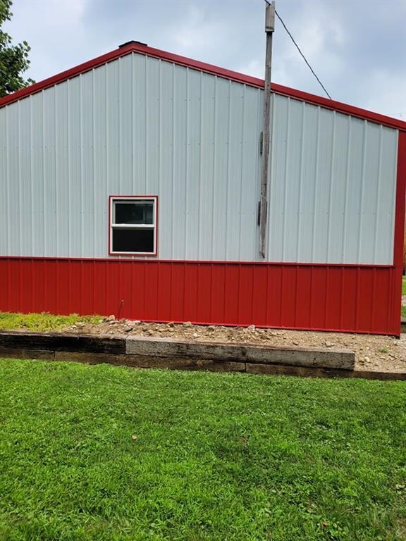 1002 3rd St, Covington, IN 47932 - photo 2