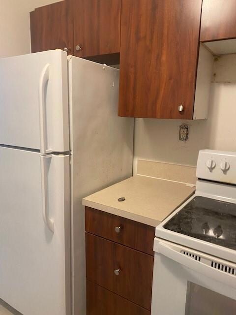 308 Meadows Cir, Boynton Beach, FL 33436 - photo 3