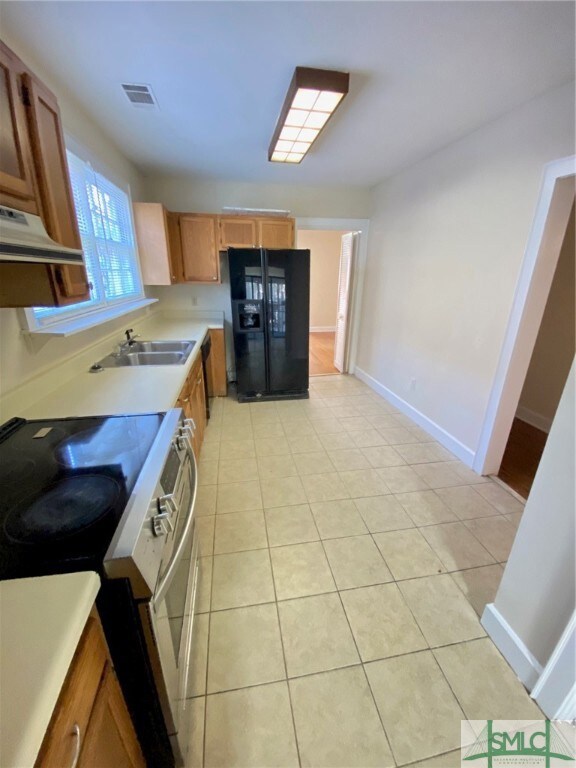 718 W 44th St, Savannah, GA 31405 - photo 5