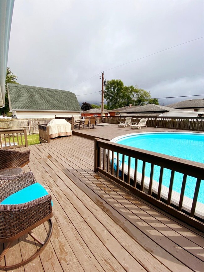 3108 E 98th Place, Highland, IN 46322 - photo 3