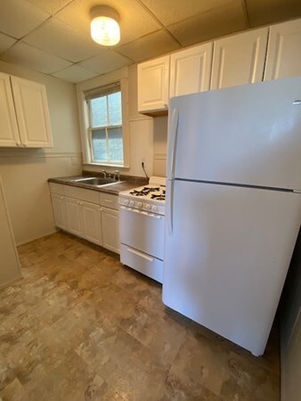 16 Newhall St unit 67, Lynn, MA 01902 - photo 2