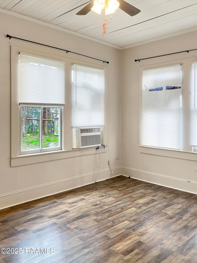 610 Charles St, New Iberia, LA 70560 - photo 7