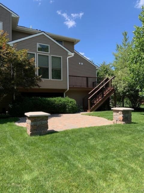 1342 Glen Ellyn deck patio