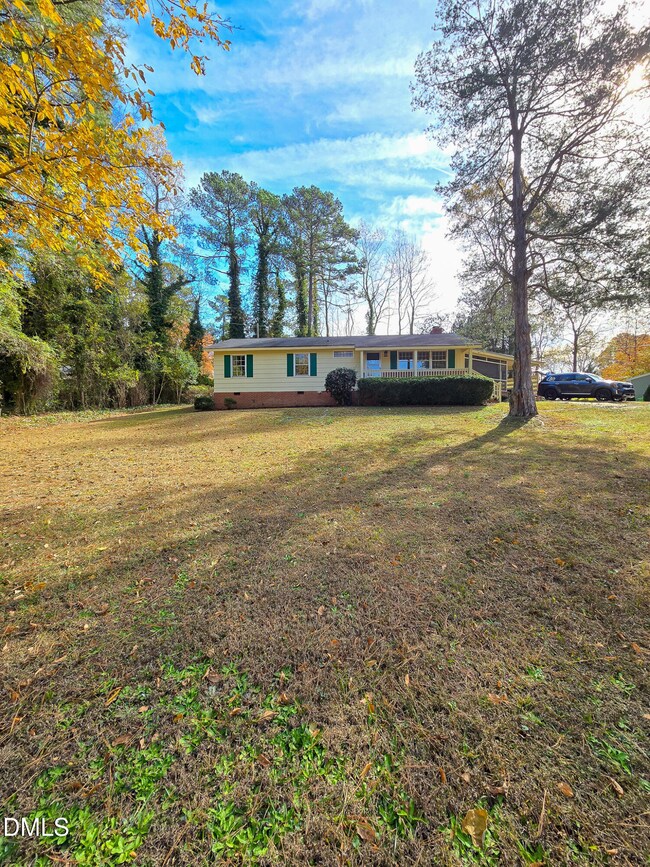 5808 Contour Dr, Raleigh, NC 27612 - photo 2