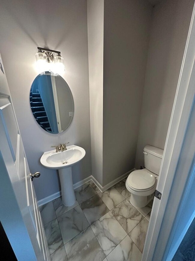 5083 Pond View Dr, Columbus, GA 31907 - photo 5