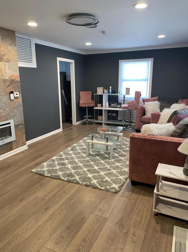 724 Taney St, Gary, IN 46404 - photo 3