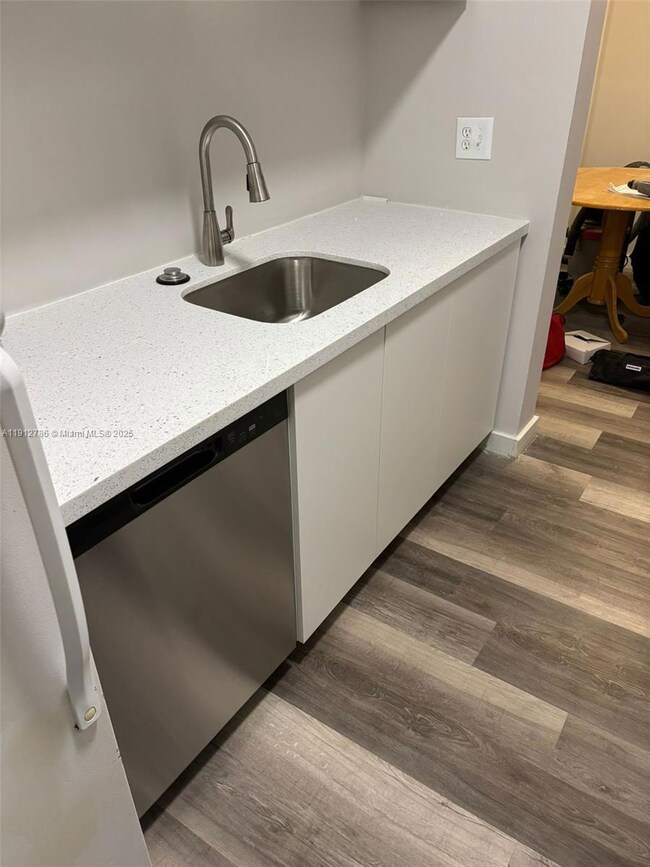 Seventeenth Green unit 340, Hallandale Beach, FL 33009 - photo 6