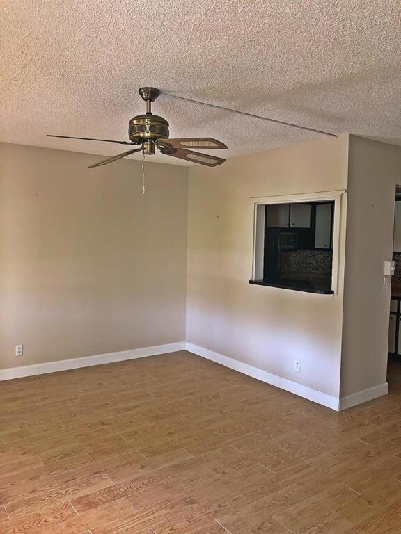 287 Windsor M unit 287, West Palm Beach, FL 33417 - photo 2