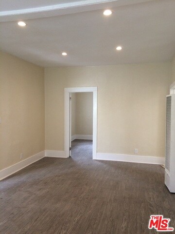 4814 Mascot St, Los Angeles, CA 90019 - photo 7