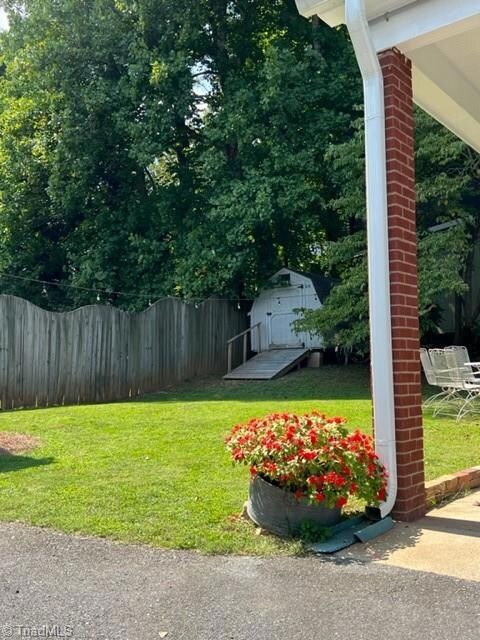 1247 Sunset Dr, Asheboro, NC 27205 - photo 7