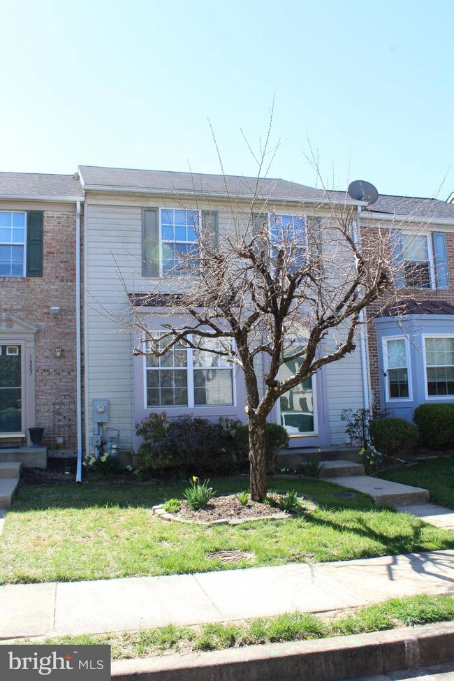 1325 Walkabout Ct, Sykesville, MD 21784 - photo 3