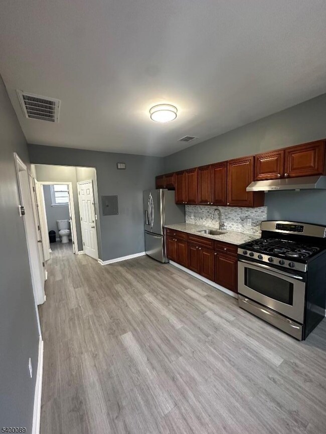 255 E 16th St unit 257, Paterson, NJ 07524 - photo 3