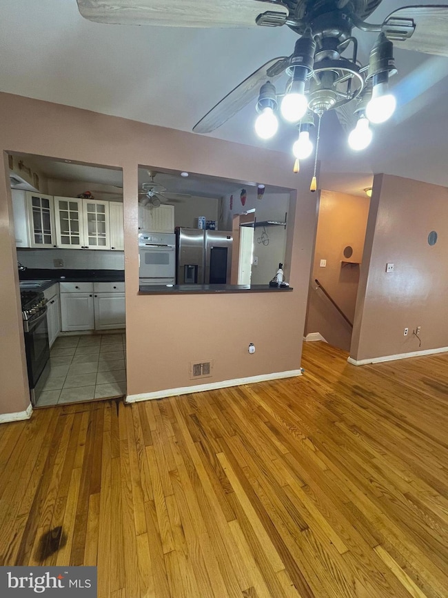 6612 Hillwood Dr, Riverdale, MD 20737 - photo 5