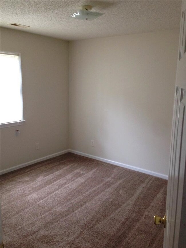 157A Lakewood Dr, Jacksonville, NC 28546 - photo 7