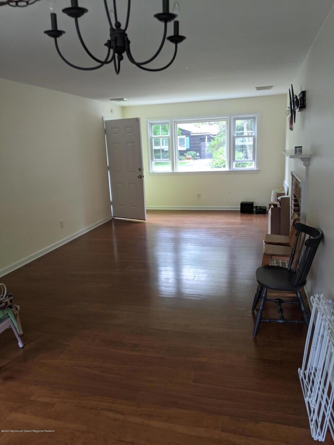 22 Village Ln, Middletown, NJ 07748 - photo 3