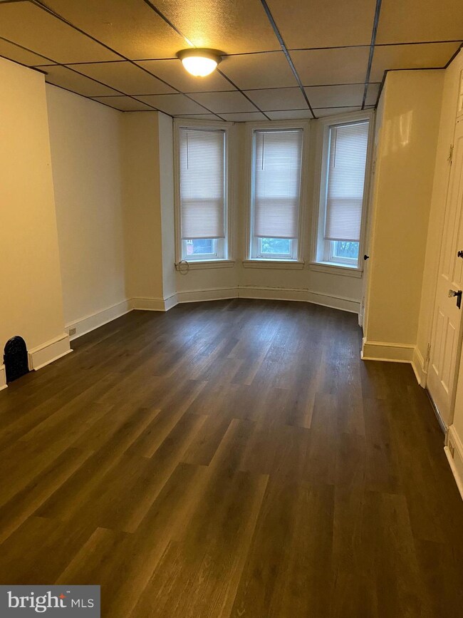 446 Chestnut St, Columbia, PA 17512 - photo 4