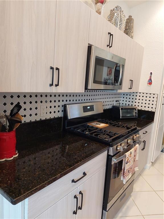 426 NW Springview Loop, Port Saint Lucie, FL 34986 - photo 6