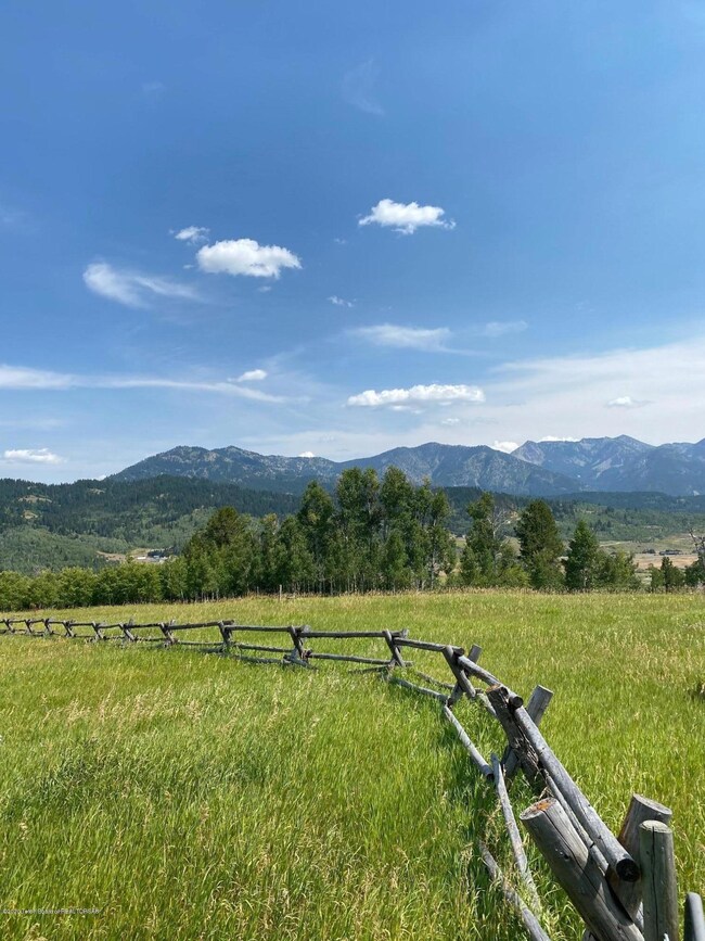 Fence line and Views
