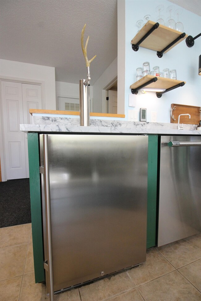 8 Mountain Sun Way unit 5, Waterville Valley, NH 03215 - photo 4