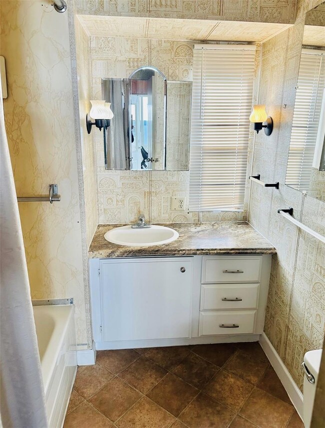 8300 Seminole Blvd unit 318, Seminole, FL 33772 - photo 7