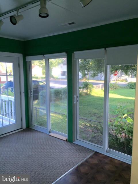 10 Washington Ave, Colonial Beach, VA 22443 - photo 6