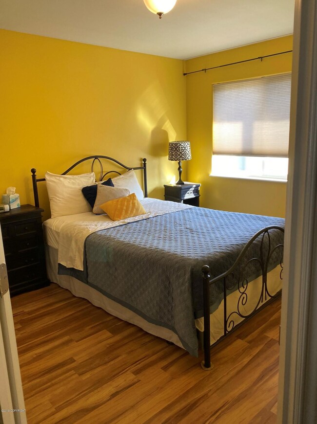 2nd Upstairs Bedroom