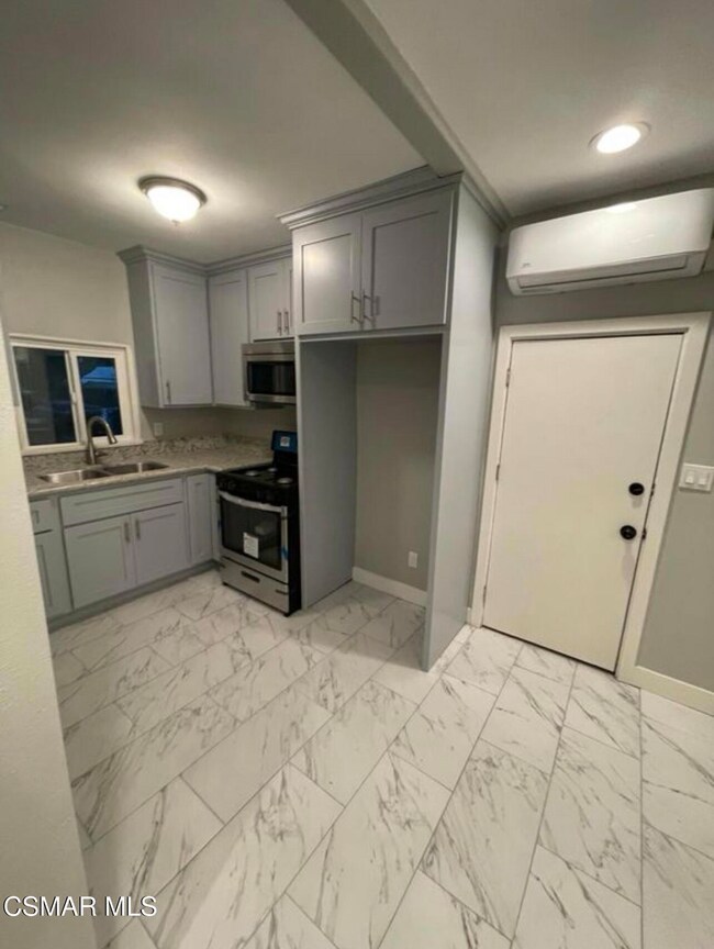 3058 Crescent Way, Thousand Oaks, CA 91362 - photo 7