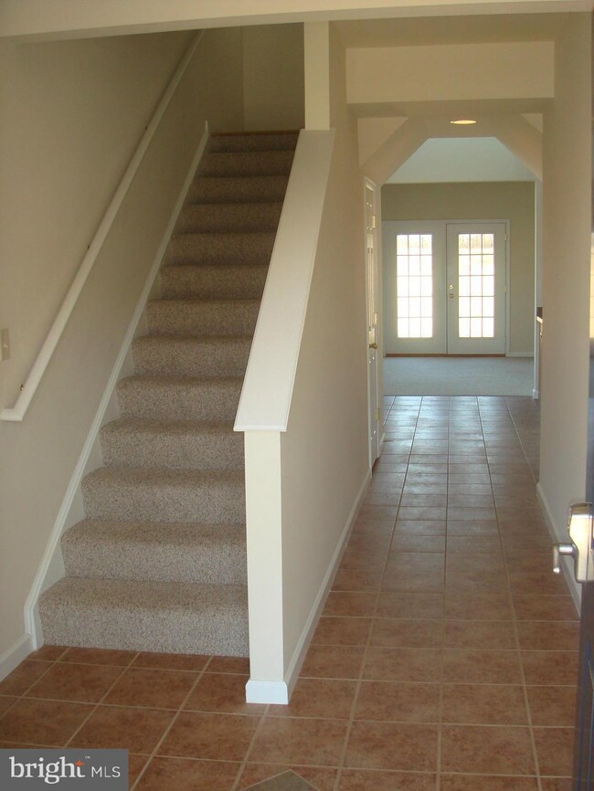 2033 Clinton Ave, Chambersburg, PA 17201 - photo 2