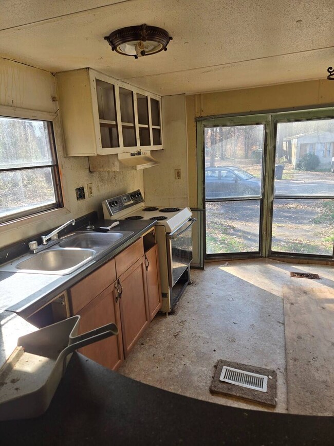 359 Dallas Spencer Mountain Rd unit 22, Gastonia, NC 28056 - photo 4