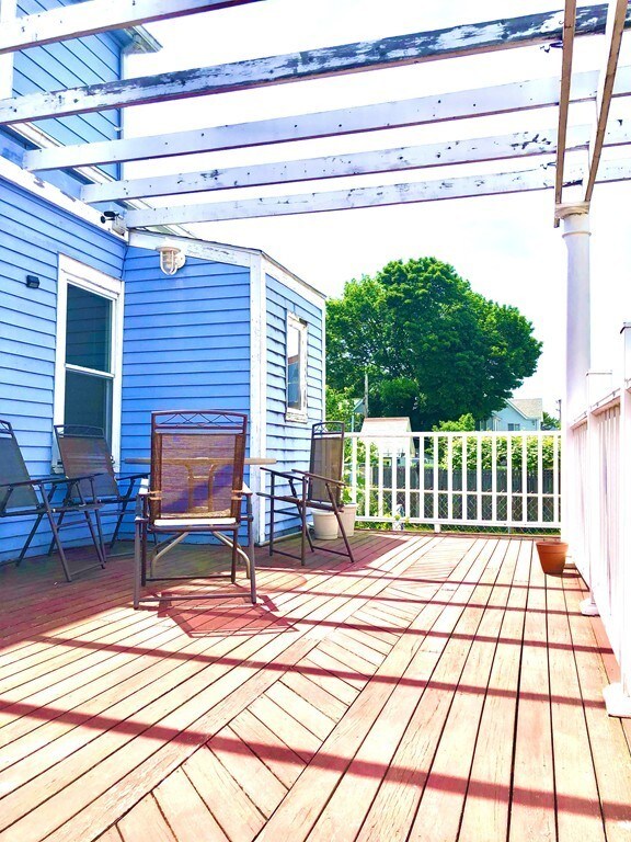 100 Lynn St, Everett, MA 02149 - photo 3