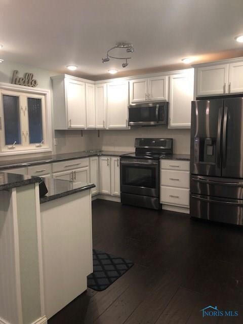 408 Krotzer Ave, Luckey, OH 43443 - photo 6