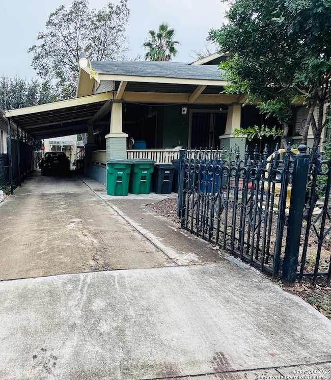 314 Devine St, San Antonio, TX 78210 - photo 3