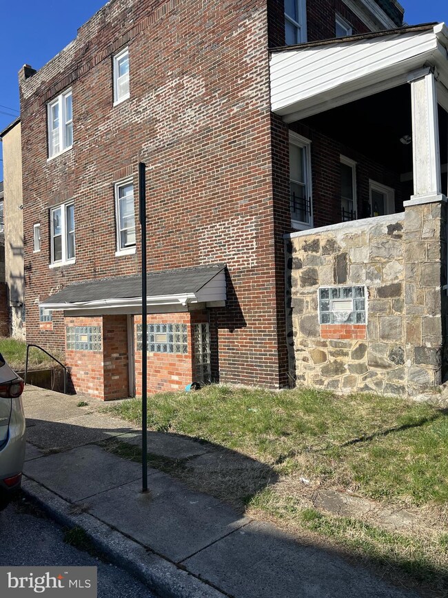 2317 Windsor Ave, Baltimore, MD 21216 - photo 3