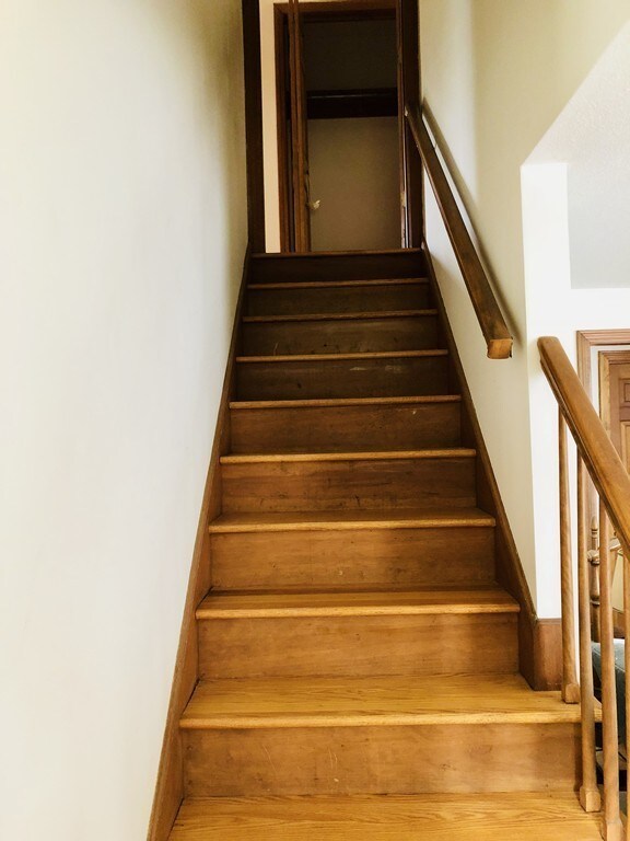 36 Hulst Rd, Amherst, MA 01002 - photo 4