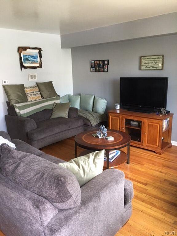 23 Eisenhower Cir, Whitehall, PA 18052 - photo 4