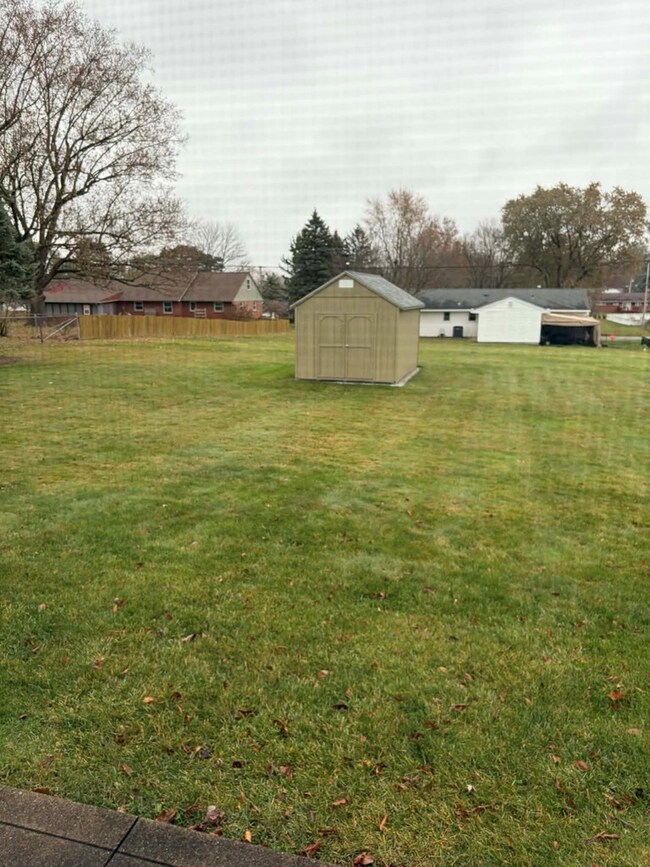 1949 Richwood Dr, Mansfield, OH 44904 - photo 4