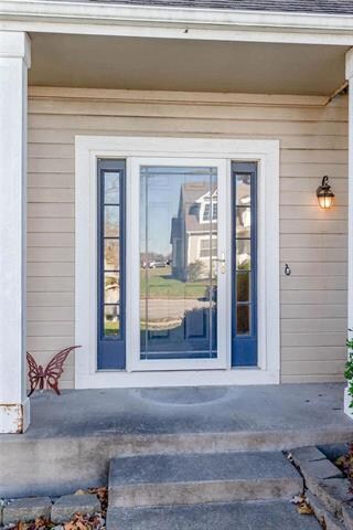 315 Mulberry Dr, Raymore, MO 64083 - photo 3